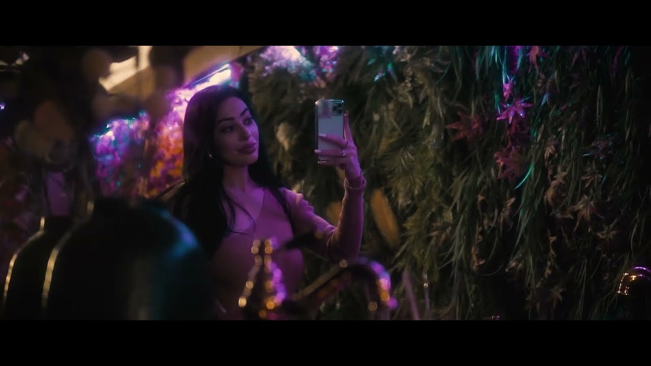 Lyrics LIKA – Bad Bitch (prod. by Cassellbeats) {Official Video}