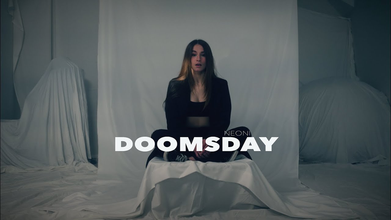 Lyrics NEONI – DOOMSDAY (Official Music Video)