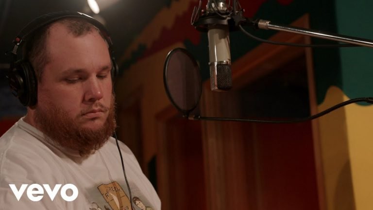 Lyrics Luke Combs – Love You Anyway (Official Studio Video)