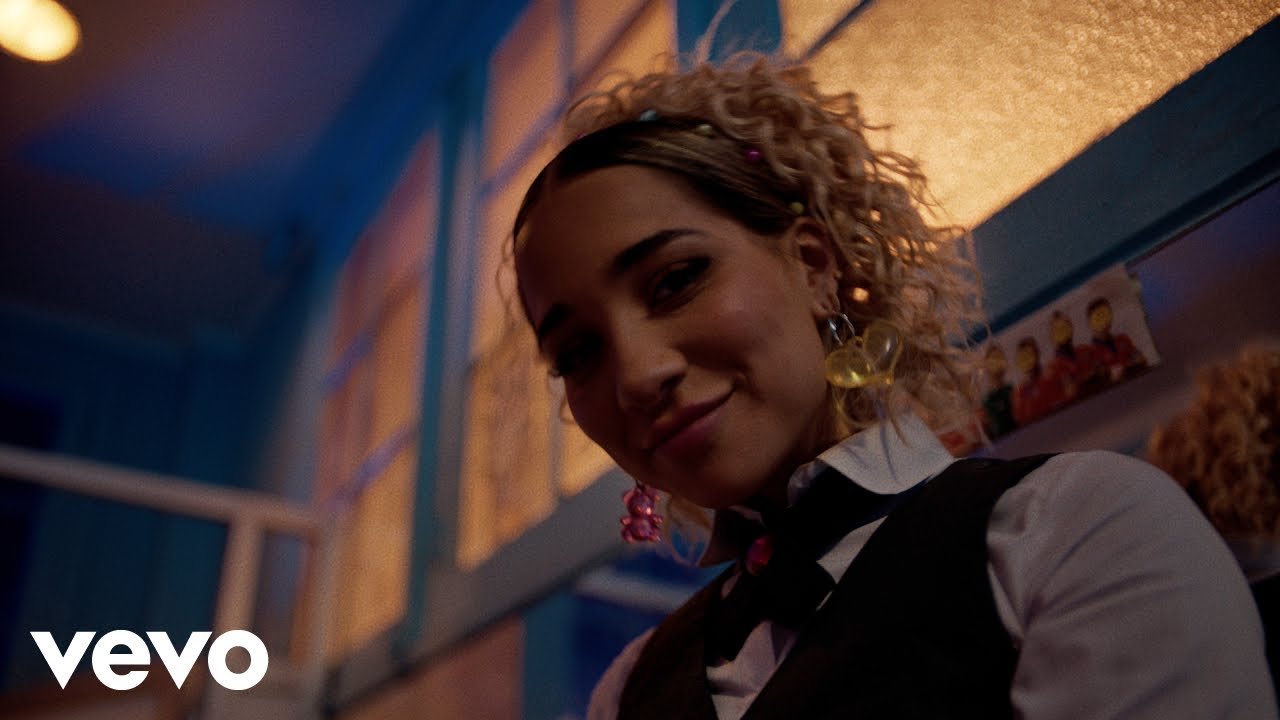 Letra Princesa Alba – Búscate Otra :( Letra Princesa Alba – Búscate Otra :(