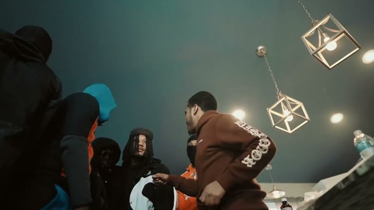 Lyrics RealRichIzzo Ft. FWC Cashgang “JAWS”
