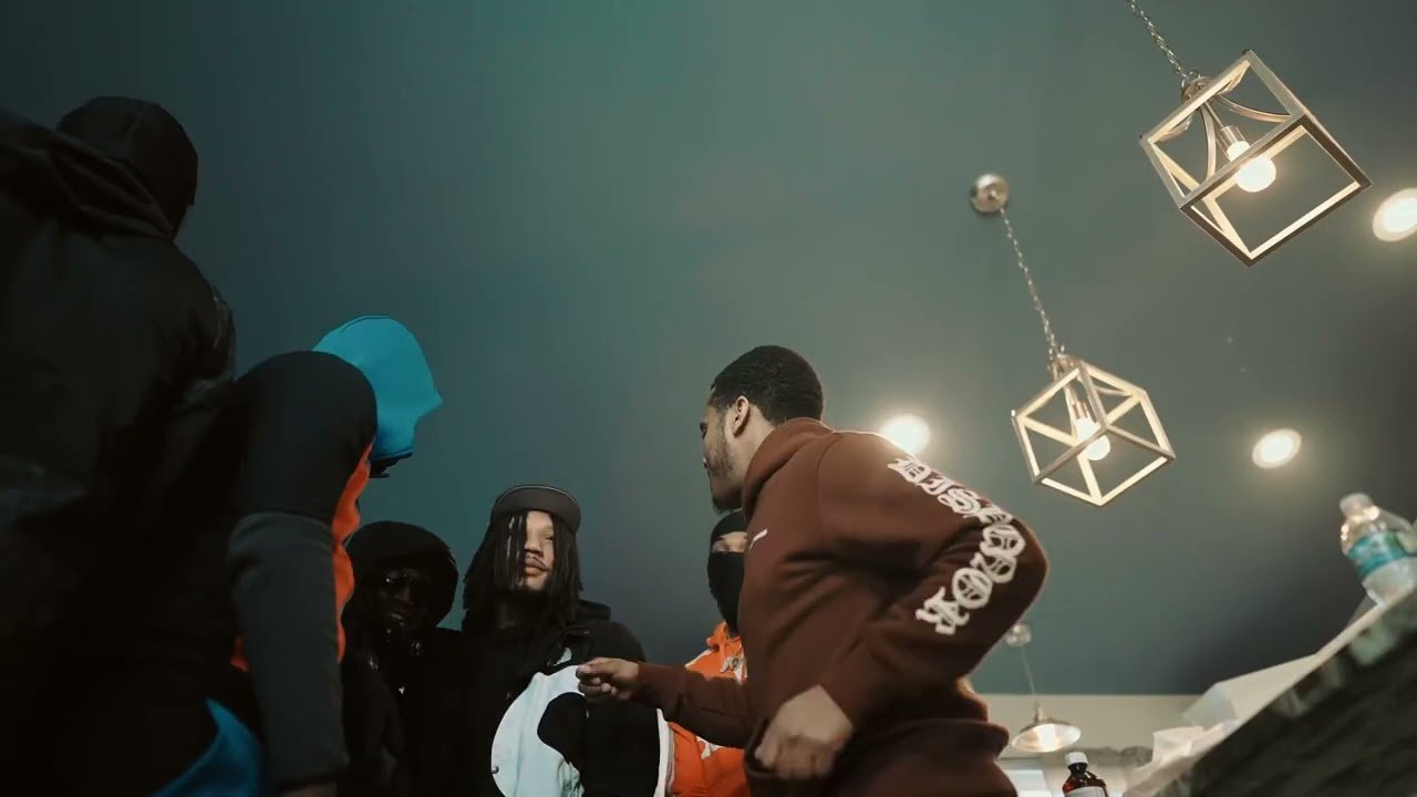 Lyrics RealRichIzzo Ft. FWC Cashgang “JAWS”