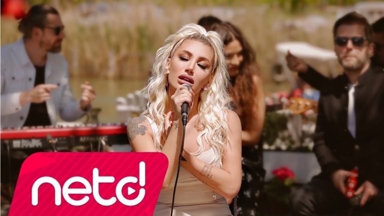 Lyrics İrem Derici – Ara Sıra (Akustik)
