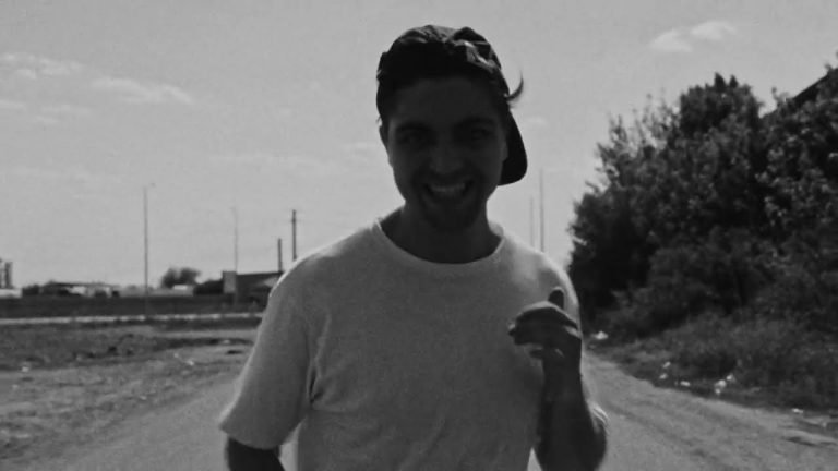 Psihotrop & DJ Kamal – YEEZY Lyrics