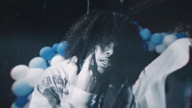 Bloxkz – My Lonely World (Lyrics & Video)