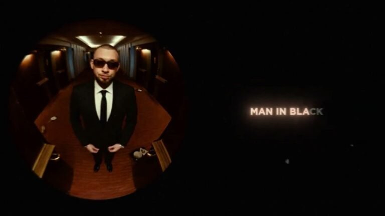 Экси (Eksi) – MAN IN BLACK Lyrics & Video
