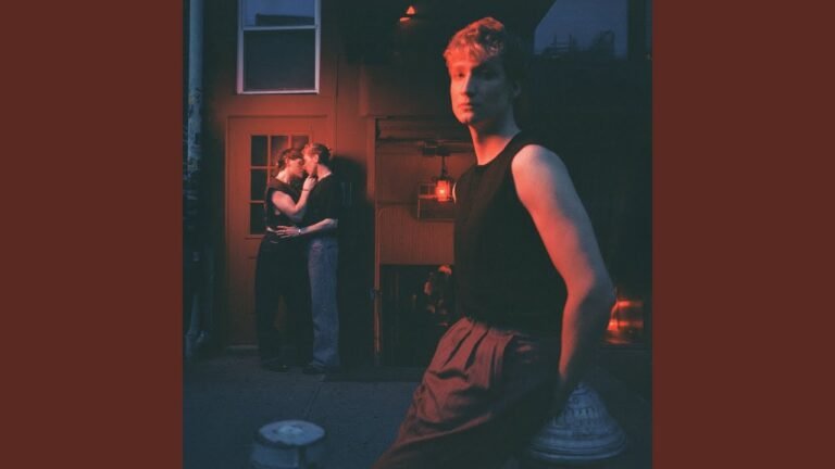 Kevin Atwater – stripper (Lyrics & Video)