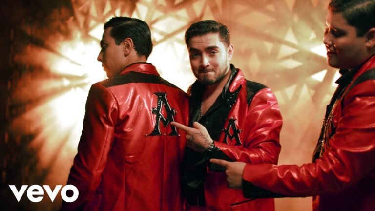 La Arrolladora Banda El Limón De René Camacho – Mira Bebé (Letra & Video)