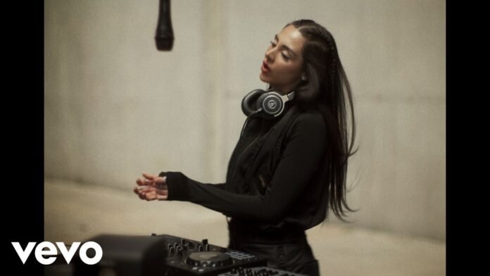 Anna Margo - Diamond