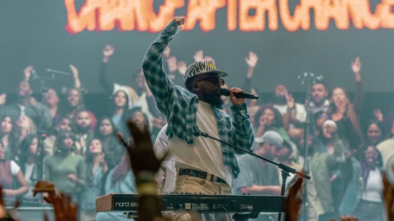 Chandler Moore – God I’m Just Greatful (feat. Elevation Worship) (Lyrics & Video)