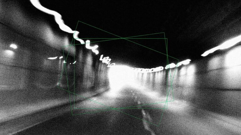 Cuarto Silencio – Pecar (Letra & Video)