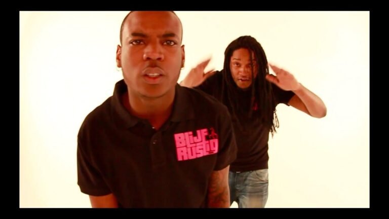 KM (NL) – BLIJF RUSTIG (Lyrics & Video)