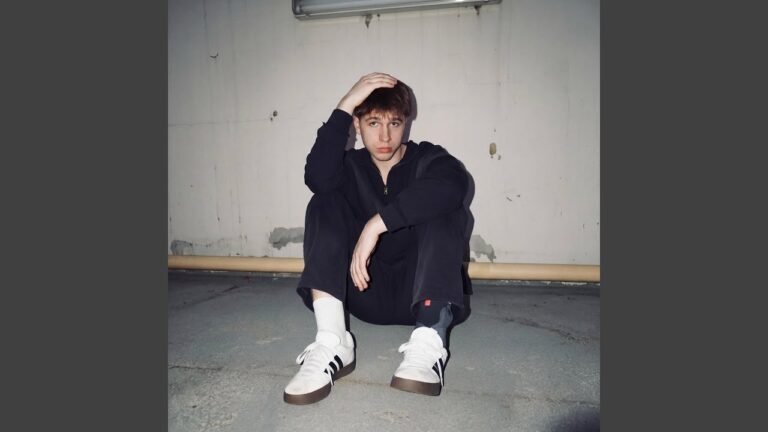 ⁣askwhen – ніч (night) Lyrics & Video