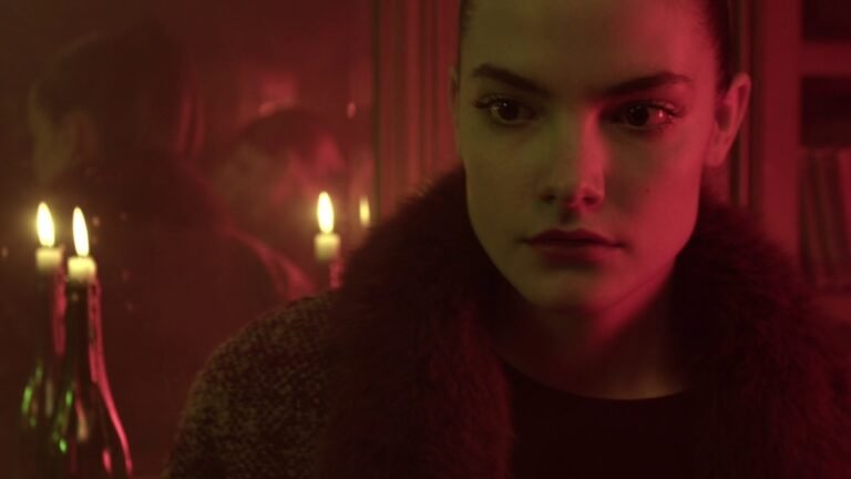 Tatum Rush – Mini Girls (Lyrics & Video)