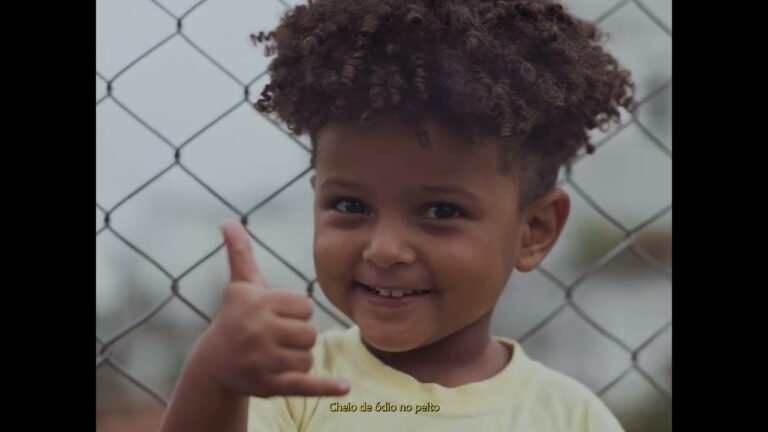 Pedro Henzel – Sorriso de Riscar (Letra & Video)